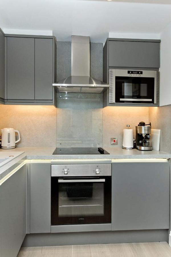 Ultra Modern, West End Village, Refurbished 1 Bed 爱丁堡 外观 照片