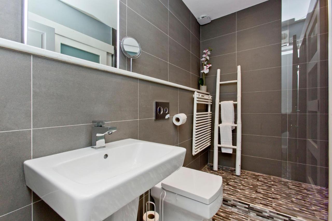 Ultra Modern, West End Village, Refurbished 1 Bed 爱丁堡 外观 照片